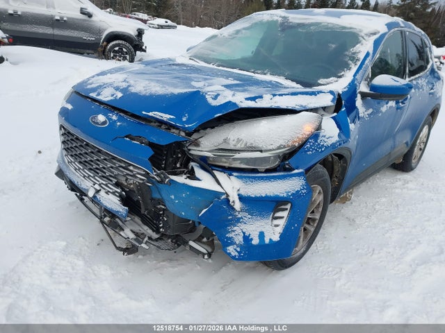 Продажа на аукционе авто 2020 Ford Escape Se, vin: 1FMCU9G62LUA01563, номер лота: 12518754