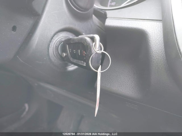 4T1G11BK8MU037825 Toyota CAMRY SE