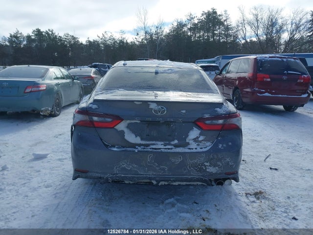 4T1G11BK8MU037825 Toyota CAMRY SE