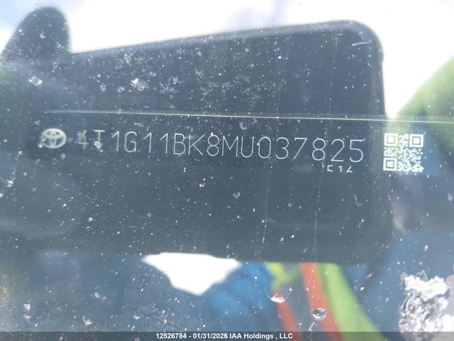 4T1G11BK8MU037825 Toyota CAMRY SE