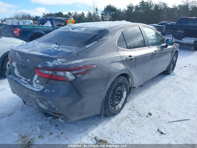 4T1G11BK8MU037825 Toyota CAMRY SE