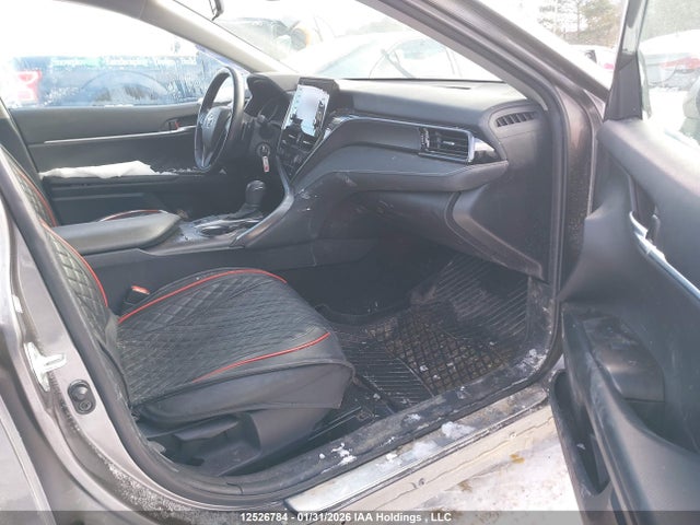 4T1G11BK8MU037825 Toyota CAMRY SE