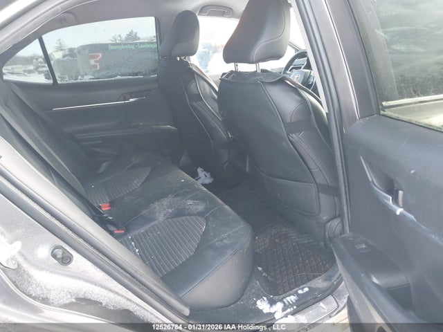 4T1G11BK8MU037825 Toyota CAMRY SE