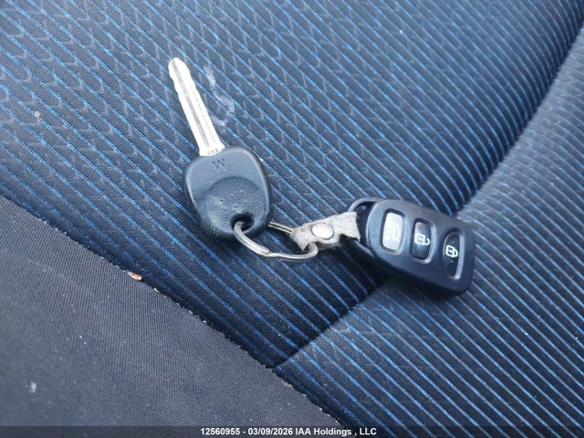 KMHDH6AH7EU027029 Hyundai ELANTRA GL
