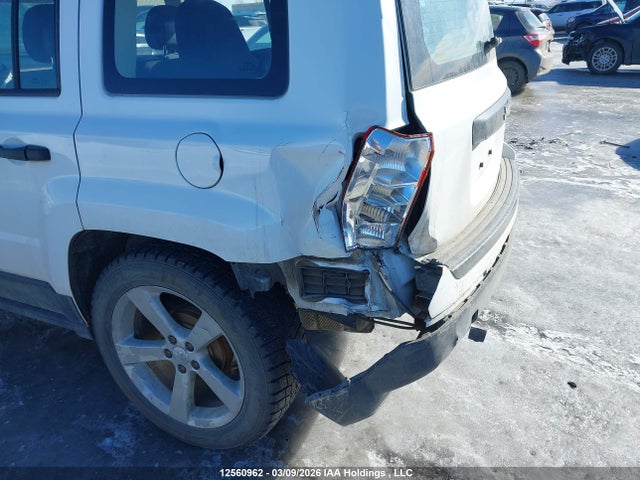 1C4NJPAA4GD500023 Jeep Patriot Sport/north