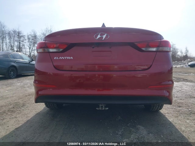 KMHD84LFXJU570529 Hyundai ELANTRA GL