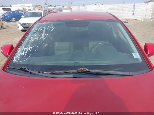KMHD84LFXJU570529 Hyundai ELANTRA GL