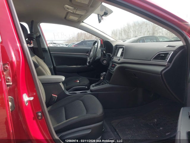 KMHD84LFXJU570529 Hyundai ELANTRA GL