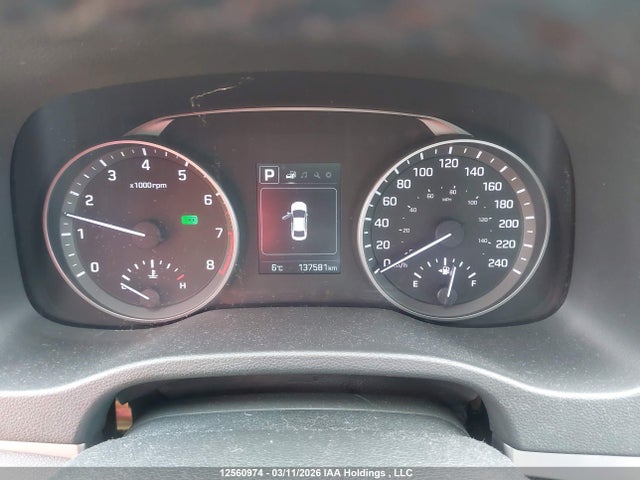 KMHD84LFXJU570529 Hyundai ELANTRA GL