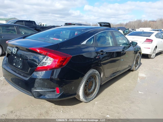 12560975 :رقم المزاد ، 2HGFC2F55JH011364 vin ، 2018 Honda Civic Lx مزاد بيع