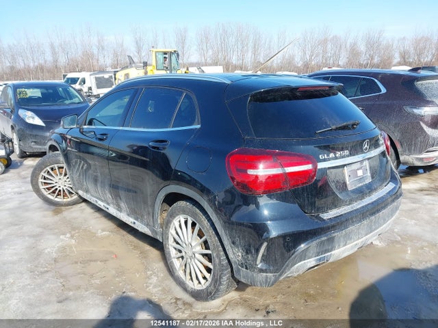 WDCTG4GB0JJ453628 Mercedes-Benz Gla 250 4matic