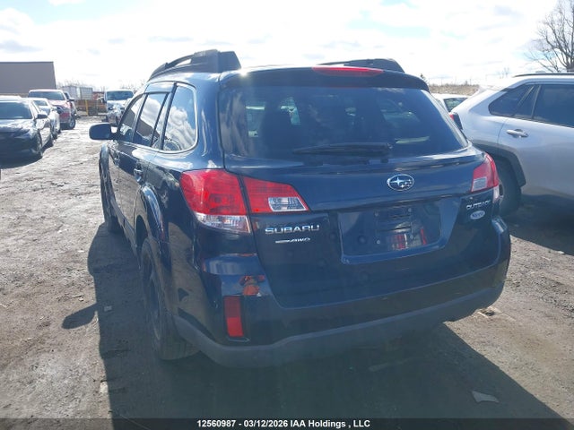 12560987 :رقم المزاد ، 4S4BRGGC0D3257070 vin ، 2013 Subaru Outback 2.5i Premium مزاد بيع
