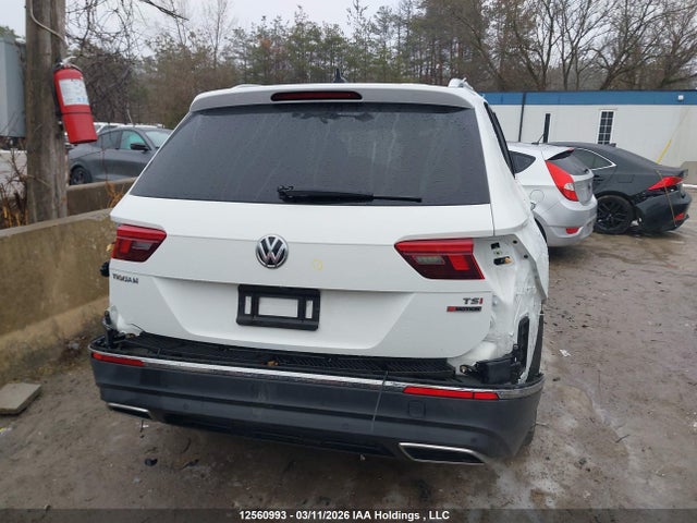 Volkswagen Tiguan Highline 2018 3VV4B7AX3JM066865 Image 17