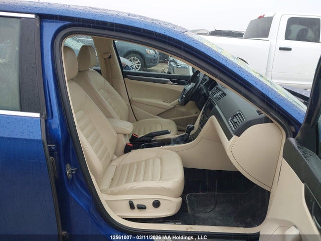 Продажа на аукционе авто 2017 Volkswagen Passat, vin: 1VWET7A30HC063413, номер лота: 12561007