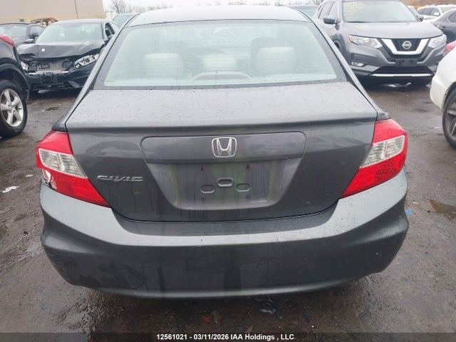 Auction sale of the 2012 Honda Civic Lx, vin: 2HGFB2F45CH111073, lot number: 12561021