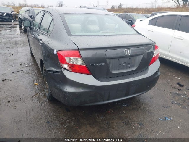 Auction sale of the 2012 Honda Civic Lx, vin: 2HGFB2F45CH111073, lot number: 12561021