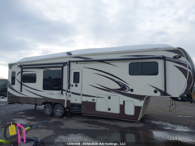5ZWFBTE24E1001591 Evergreen Bayhill
