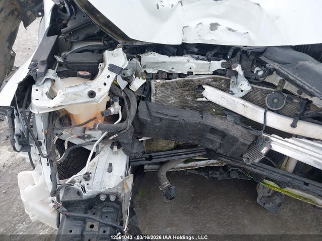 5YFBPMBEXMP254363 Toyota COROLLA LE