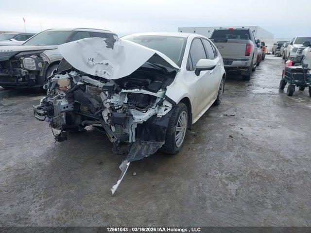 5YFBPMBEXMP254363 Toyota COROLLA LE