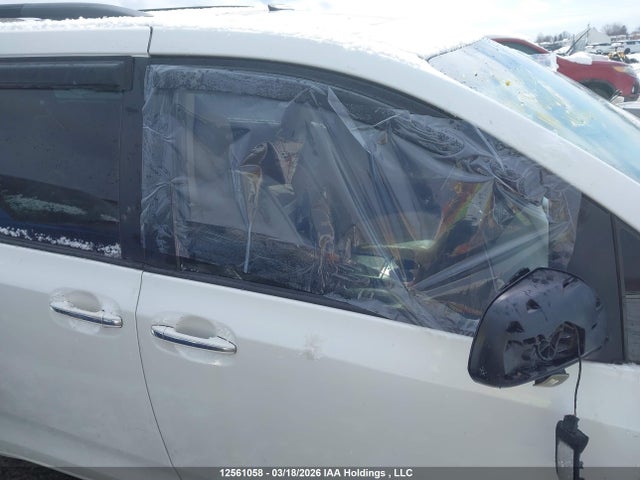5TDDK3DC0ES083676 Toyota Sienna Xle 7 Passenger