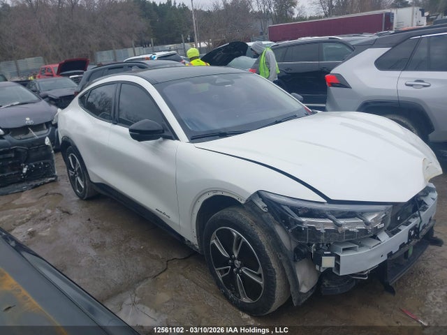 Продаж на аукціоні авто 2023 Ford Mustang Mach-e Premium, vin: 3FMTK3S56PMB07901, номер лоту: 12561102