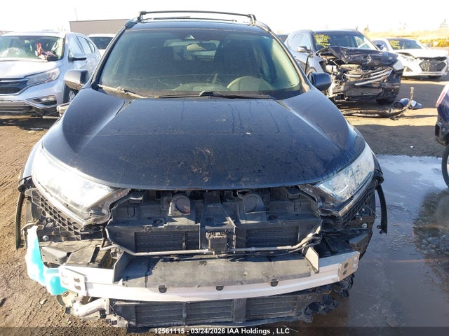 2HKRW2H28JH148148 Honda CR-V LX
