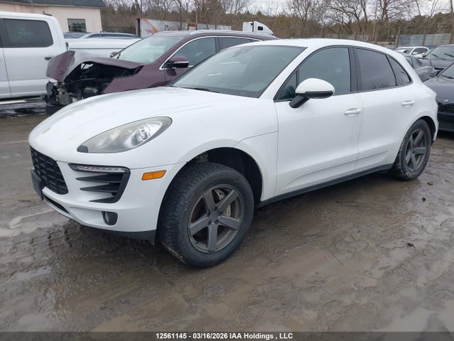 Porsche MACAN S 2017 WP1AB2A59HLB10185 Image 2