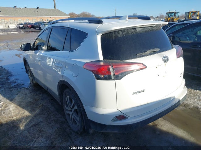 2T3BFREV6HW695799 Toyota RAV4 LE