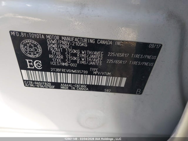 2T3BFREV6HW695799 Toyota RAV4 LE