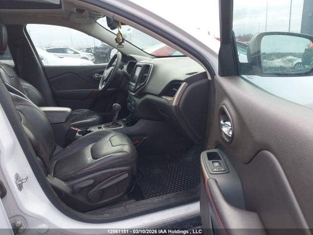 1C4PJMBS2FW736106 Jeep Cherokee Trailhawk