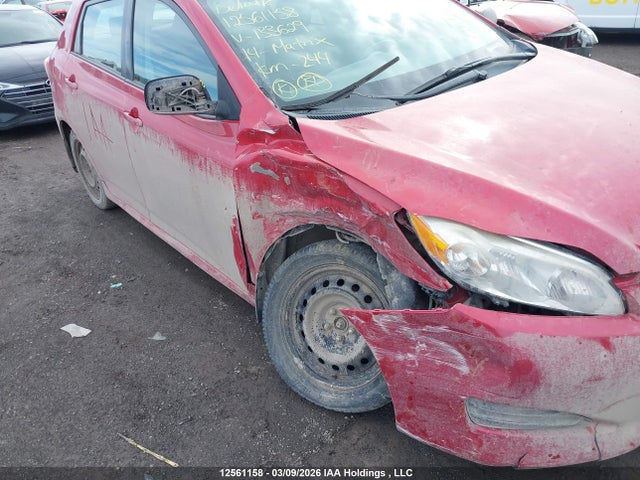 12561158 :رقم المزاد ، 2T1KU4EE1EC133629 vin ، 2014 Toyota Matrix مزاد بيع