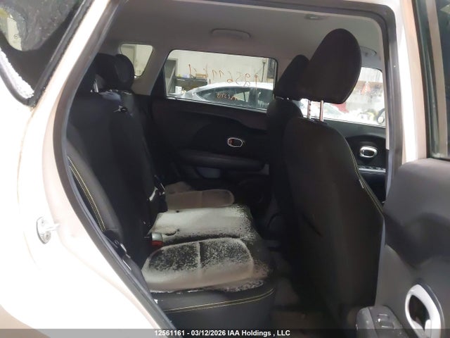 12561161 :رقم المزاد ، KNDJP3A59F7218031 vin ، 2015 Kia Soul Ex/ex+/ex+ Eco مزاد بيع