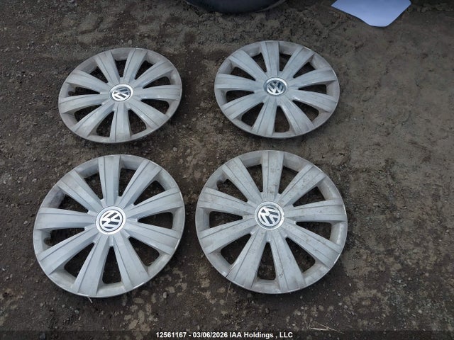 3VW1K7AJ7EM357479 Volkswagen Jetta