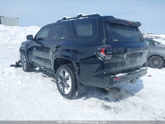 12561176 :رقم المزاد ، JTEVA5BR2S5036043 vin ، 2025 Toyota 4runner مزاد بيع