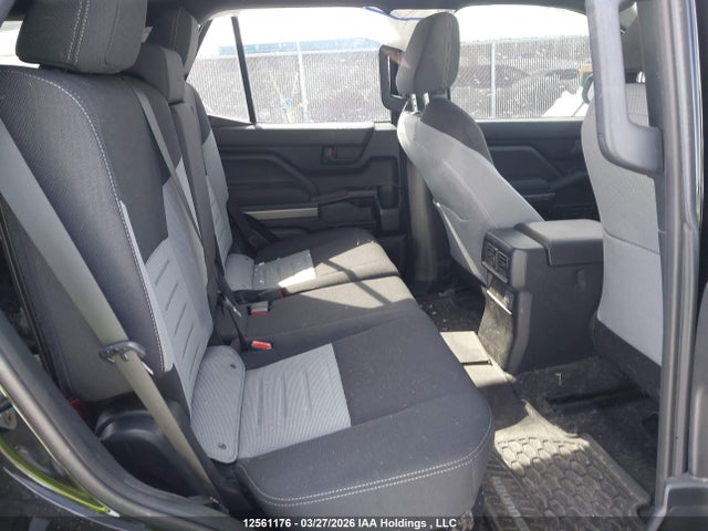 12561176 :رقم المزاد ، JTEVA5BR2S5036043 vin ، 2025 Toyota 4runner مزاد بيع