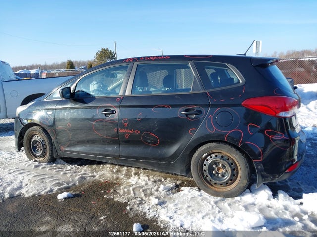 12561177 :رقم المزاد ، KNAHT8A31F7122316 vin ، 2015 Kia Rondo Lx/lx Value/lx Winter Edition مزاد بيع