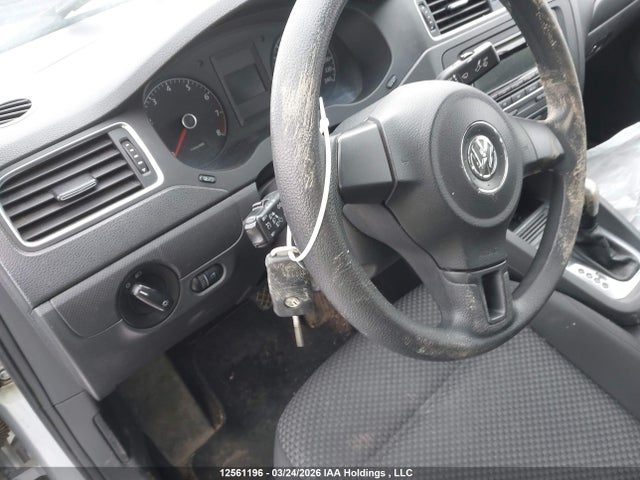3VW2K7AJ6EM215791 Volkswagen Jetta 2.0l Trendline+