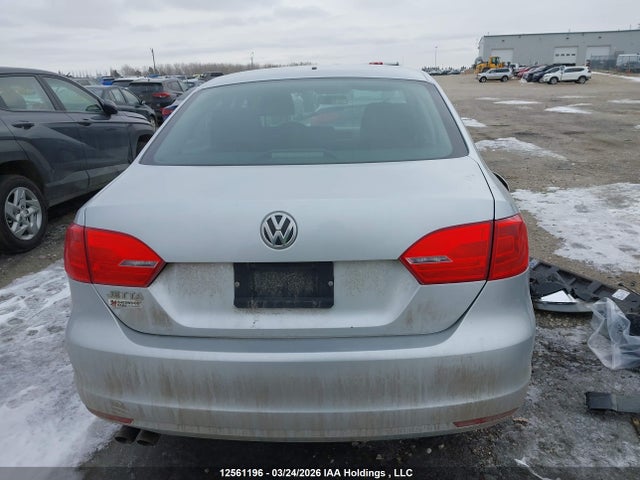 3VW2K7AJ6EM215791 Volkswagen Jetta 2.0l Trendline+