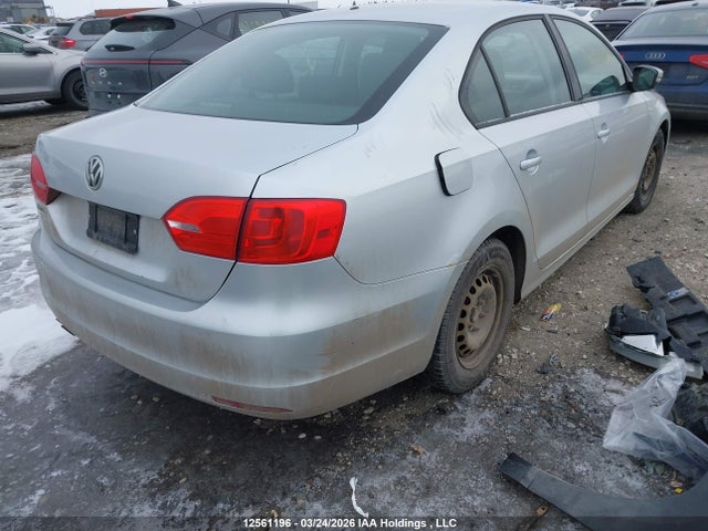 3VW2K7AJ6EM215791 Volkswagen Jetta 2.0l Trendline+