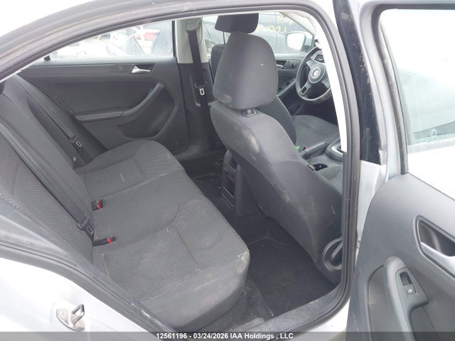 3VW2K7AJ6EM215791 Volkswagen Jetta 2.0l Trendline+