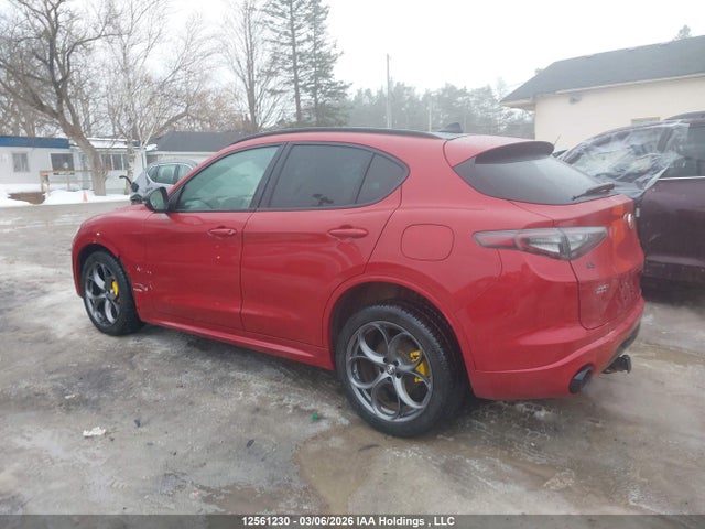 ZASPAKBN1L7C90414 Alfa Romeo Stelvio Ti Carbon Awd