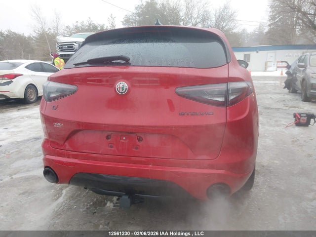 ZASPAKBN1L7C90414 Alfa Romeo Stelvio Ti Carbon Awd