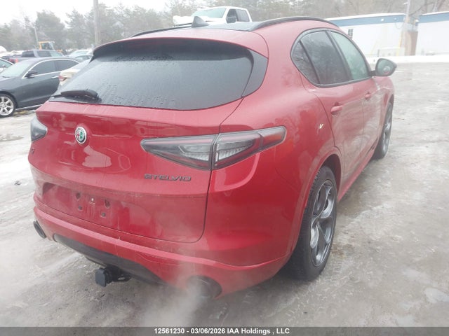 ZASPAKBN1L7C90414 Alfa Romeo Stelvio Ti Carbon Awd