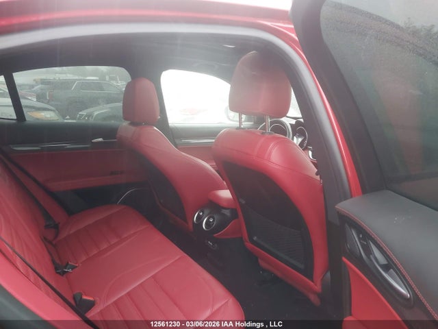 ZASPAKBN1L7C90414 Alfa Romeo Stelvio Ti Carbon Awd