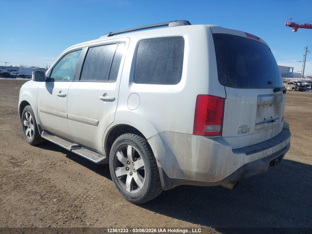 2015 Honda Pilot Touring მანქანა იყიდება აუქციონზე, vin: 5FNYF4H93FB502748, აუქციონის ნომერი: 12561233
