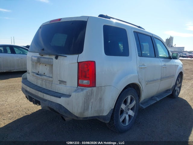 2015 Honda Pilot Touring მანქანა იყიდება აუქციონზე, vin: 5FNYF4H93FB502748, აუქციონის ნომერი: 12561233