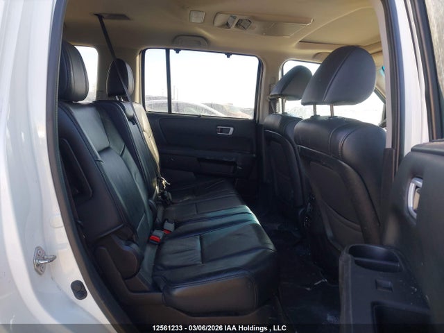 2015 Honda Pilot Touring მანქანა იყიდება აუქციონზე, vin: 5FNYF4H93FB502748, აუქციონის ნომერი: 12561233