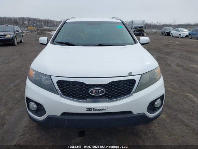 12561247 :رقم المزاد ، 5XYKTCA6XDG317451 vin ، 2013 Kia Sorento Lx مزاد بيع