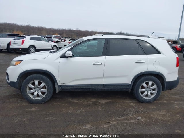 12561247 :رقم المزاد ، 5XYKTCA6XDG317451 vin ، 2013 Kia Sorento Lx مزاد بيع