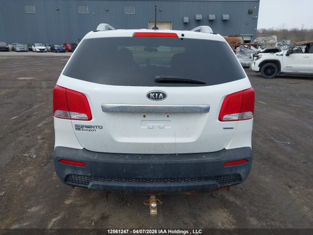 12561247 :رقم المزاد ، 5XYKTCA6XDG317451 vin ، 2013 Kia Sorento Lx مزاد بيع